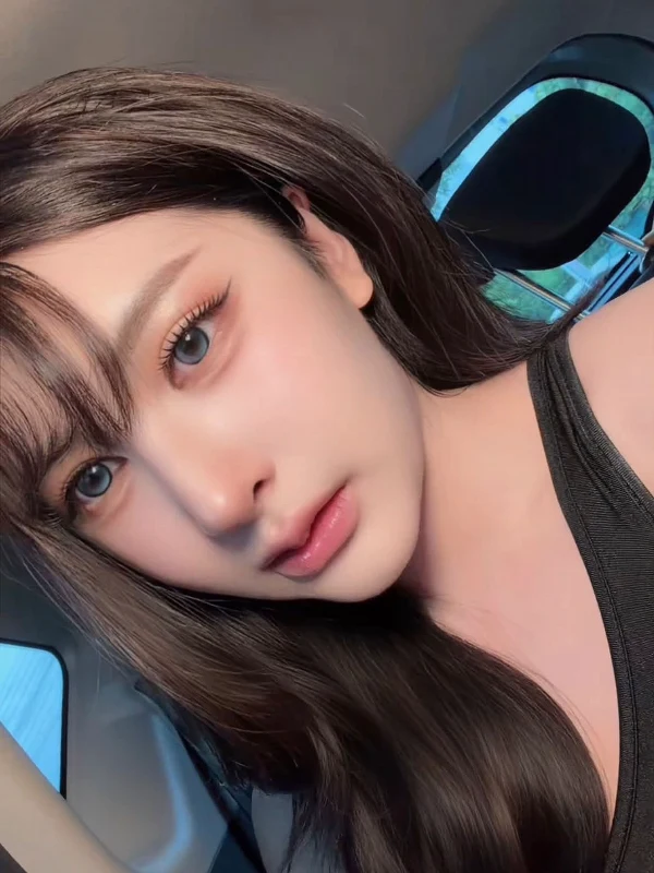 จี๊ดจ๊าด นักแสดงและอินฟลูเอนเซอร์
