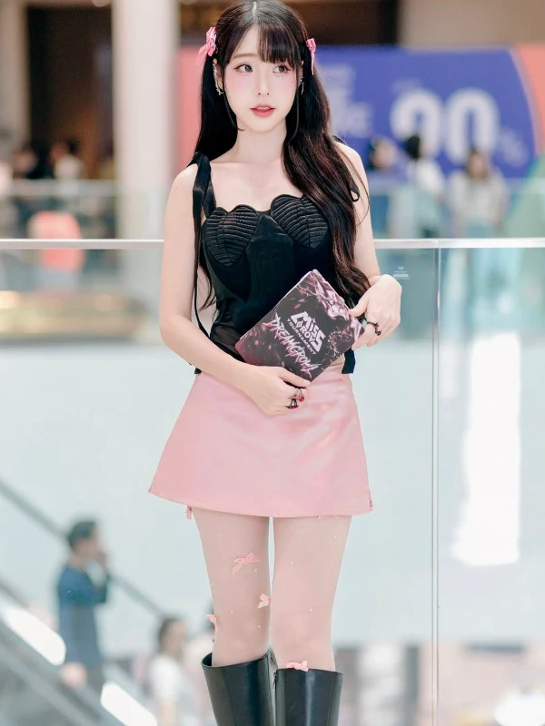 kanomroo ขนมรู คณาณัฐ ภาพเดี่ยวที่ 2