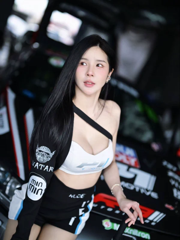 ประวัติและชื่อจริงไปรยา ศรีกมล
