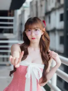 แคลร์ Claire Angevil รูปที่ 2