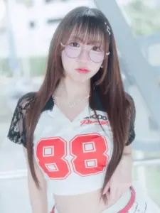 แคลร์ Claire Angevil รูปที่ 9