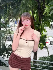 แคลร์ Claire Angevil รูปที่ 12