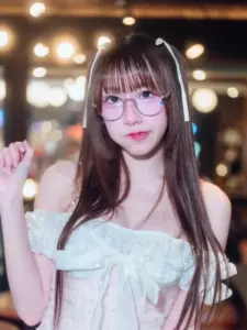 แคลร์ Claire Angevil รูปที่ 16