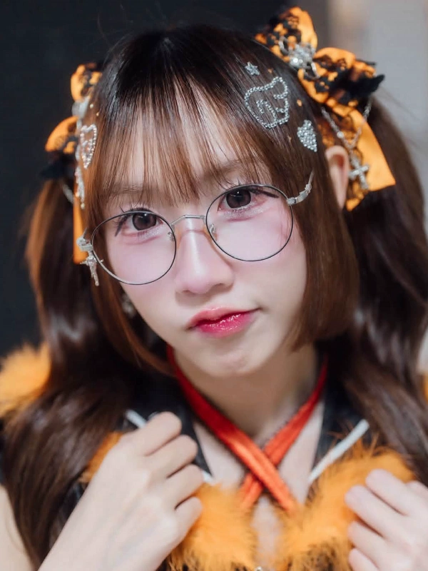 clairemeowyy แคลร์ โปรไฟล์ศิลปิน